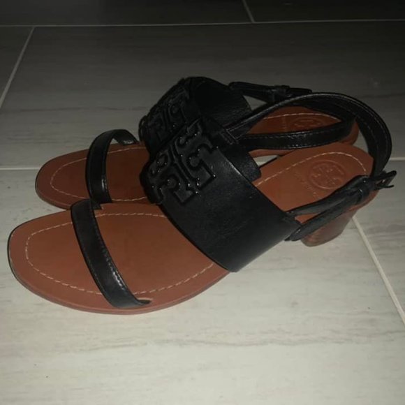 Authentic Tory Burch 8M VGUC (bc wear on bottoms) - Picture 1 of 3